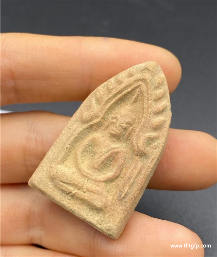 泰国佛牌坤平佛牌和坤平将军的区别！