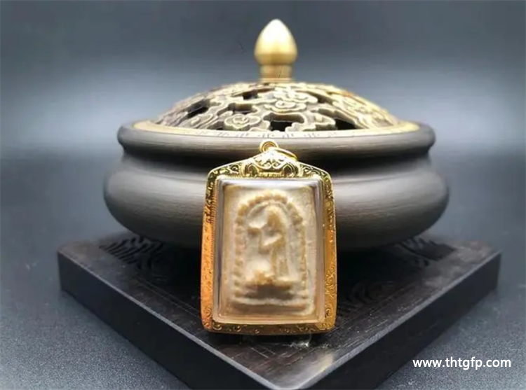 泰国招财女神佛牌功效、禁忌、价格、佩戴介绍