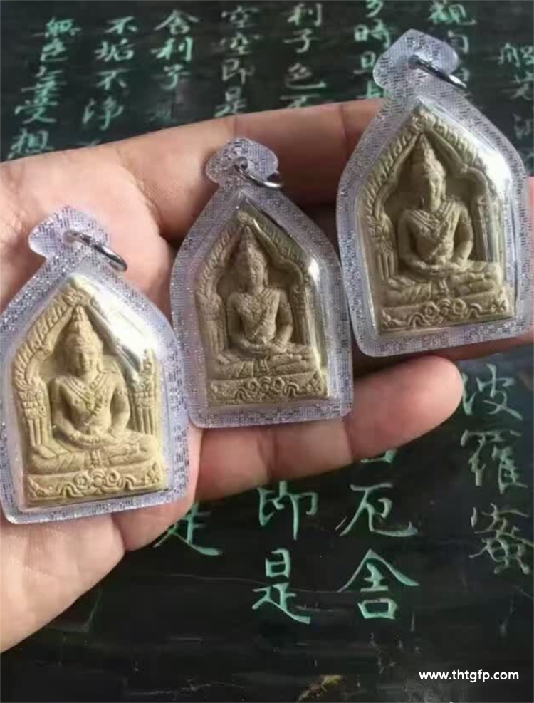 泰国佛牌 坤平佛 泰国佛牌 坤平佛.png