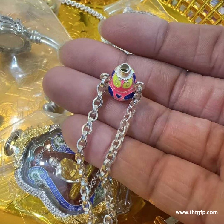 泰国佛牌 龙婆乐 纯银财富葫芦 泰国佛牌 龙婆乐 纯银财富葫芦 (4).jpg