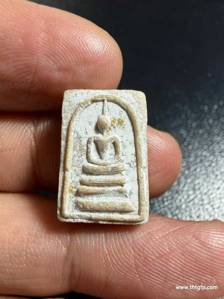 泰国佛牌 龙婆培 2512 小模崇迪 (2).jpg